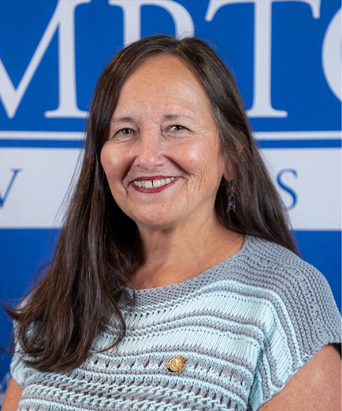 Photo of Linda L. Hensel