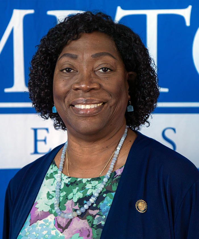 Photo of Yolanda Rainey